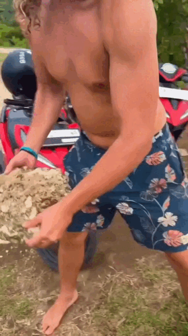 Piedra al mar - Hook Viral